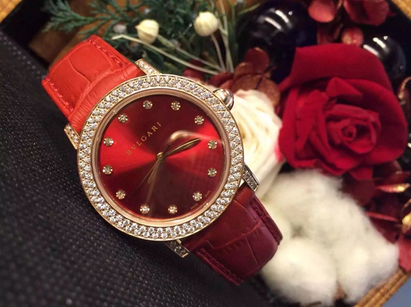 ブルガリ時計正面デザイン